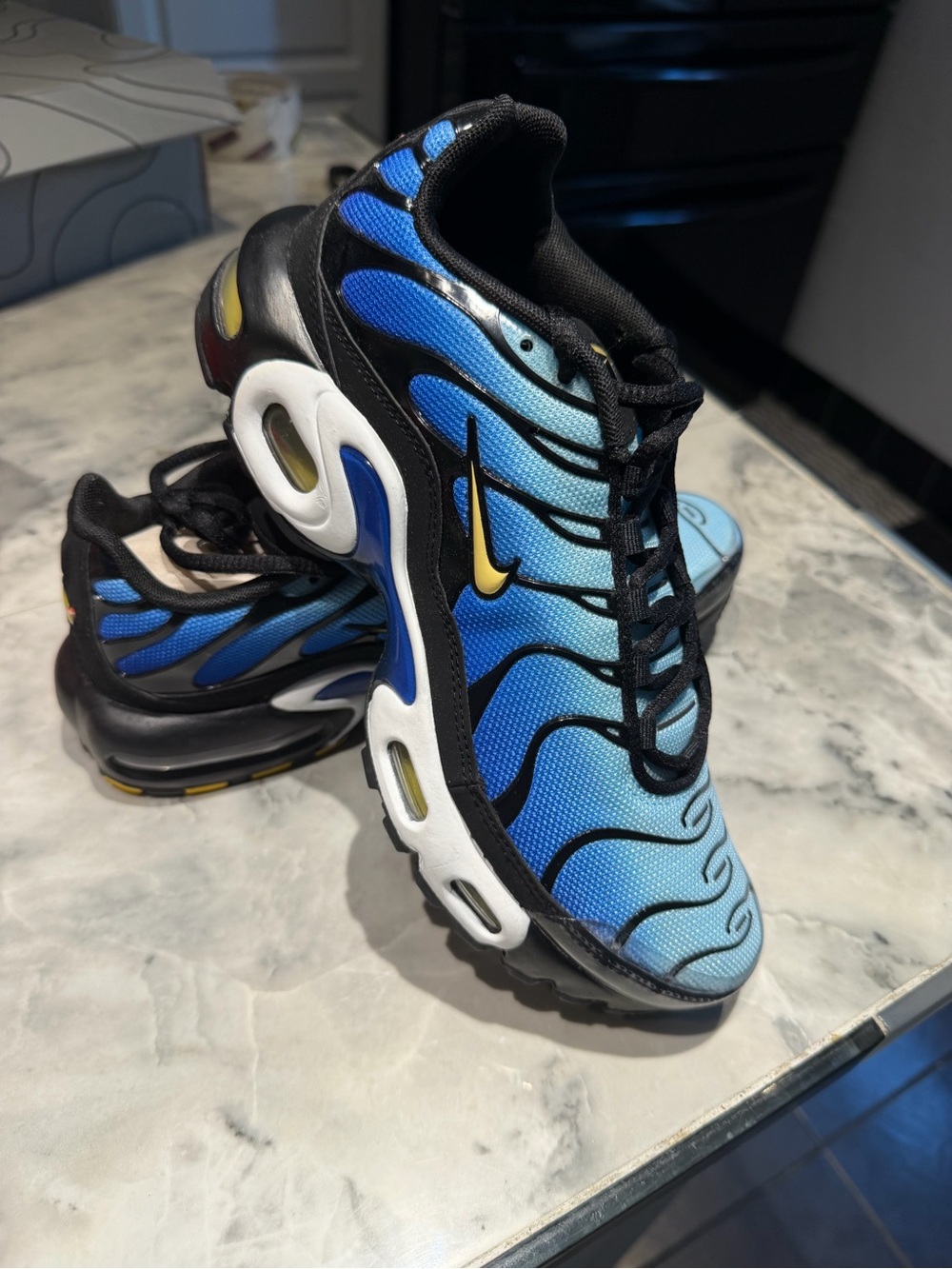 Nike Kids Blue Gradient Air Cushion Sneakers with Yellow Swoosh
